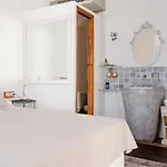 Hotel Hanoi *